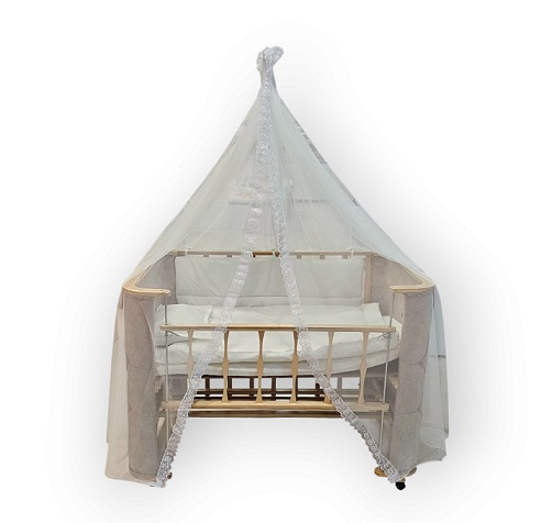 تخت کنار مادر ماهوت